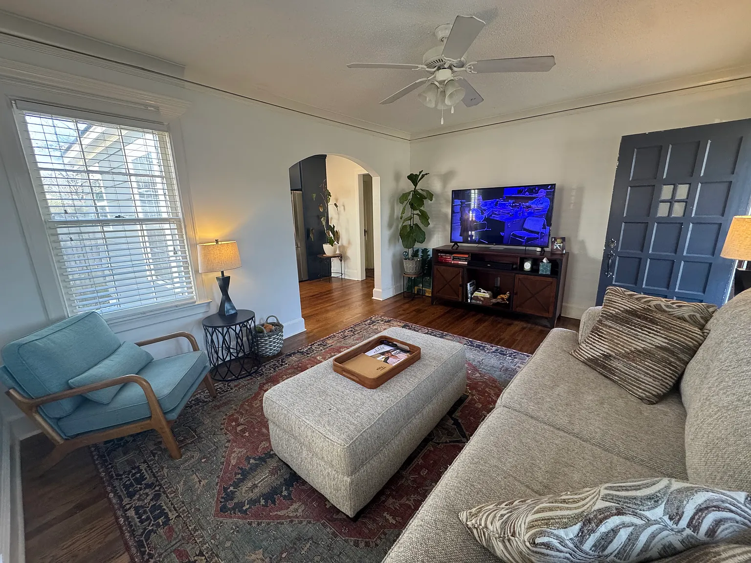 2 bed, 1100 sqft, $1,450 — Photo 4