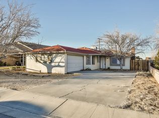 922 W Wasp Ave, Ridgecrest, CA 93555