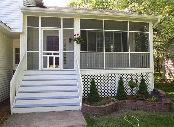 3rd image of 9414 Dunkirk St NE