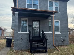 556 Leicester Ct, Detroit, MI