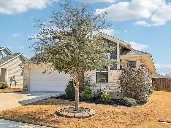 2nd image of 111 Insider Loop