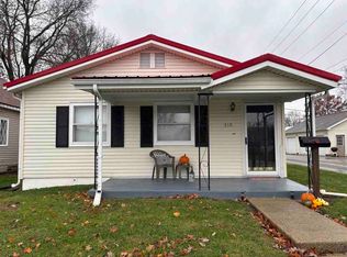 519 E 8th St, Rushville, IN 46173