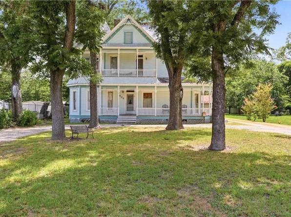503 Main St, Martindale, TX 78655