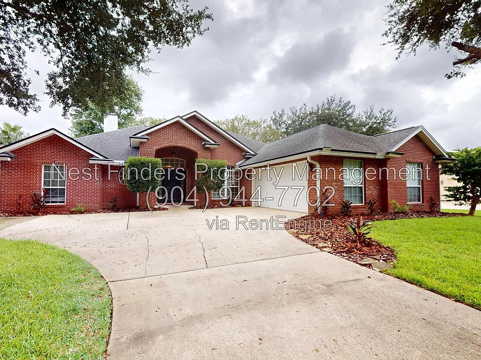 12432 Briarmead Ln