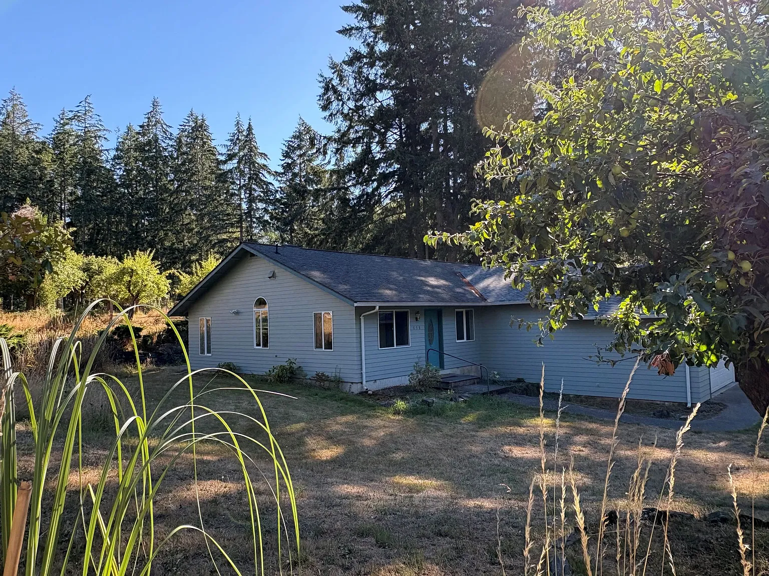3 bed, 1472 sqft, $2,975 — Photo 3