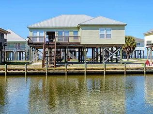 2253 Sandpiper St, Dauphin Island, AL 36528