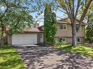 7589 Homestead Ave S, Cottage Grove, MN 55016