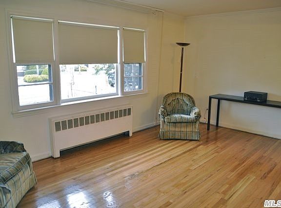 2nd image of 175 Windsor Ave