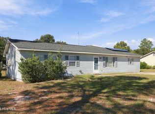121 Bayberry Road, Newport, NC 28570