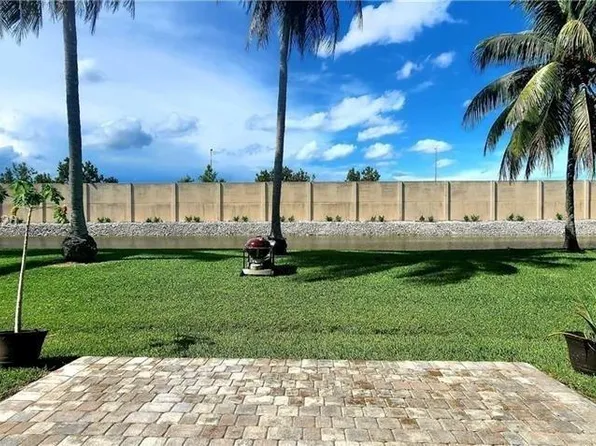 9905 NW 57th Mnr, Pompano Beach, FL 33076