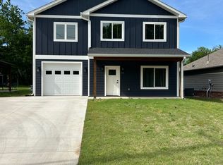 311 E Redwood St, Coweta, OK 74429