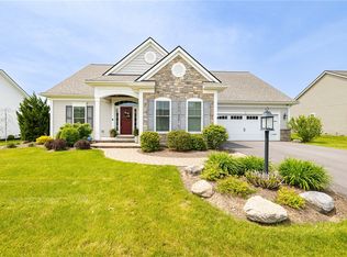 7 Rockdale Mdws, Pittsford, NY 14534
