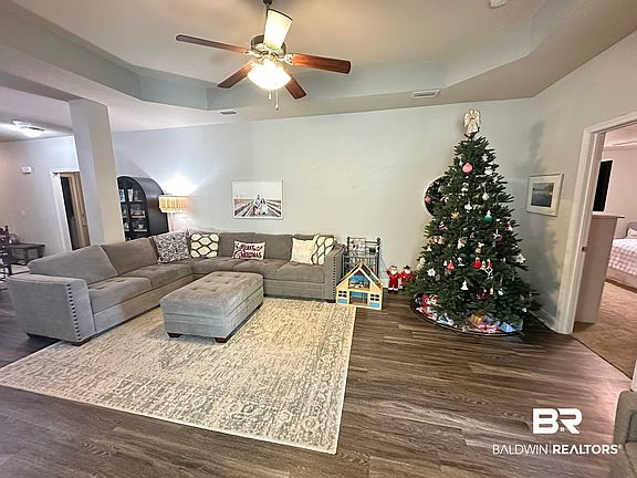 2nd image of 27354 Elise Ct
