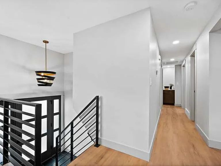 1238 E Oros Ave — Photo 15