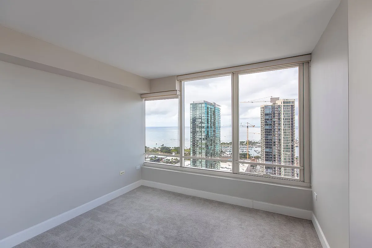 Building Photo - 1009 Kapiolani Blvd #3910