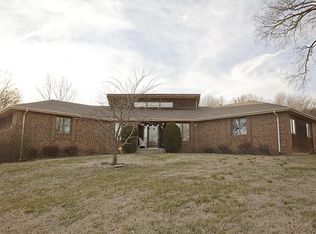 4025 S Cutler Ct, Springfield, MO 65807