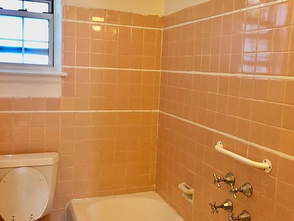3rd image of 77-28 141st St APT A