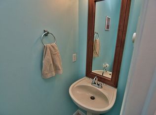 208 Center Dr, Blakeslee, PA 18610