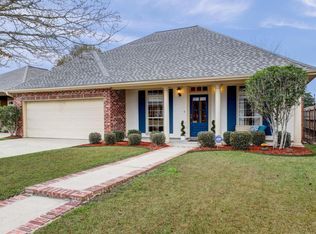 100 Tapestry Cir, Lafayette, LA 70508