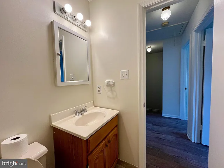 8421 McKenzie Cir — Photo 18