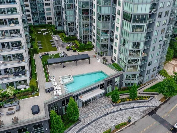 9 Avenue At Port Imperial image 49 of 50