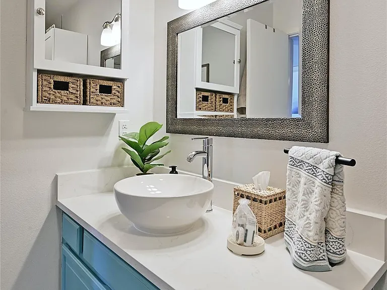 115 Comanche Point — Photo 17