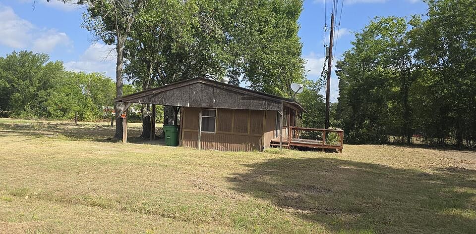 1st image of 210&272 Kelly Ln
