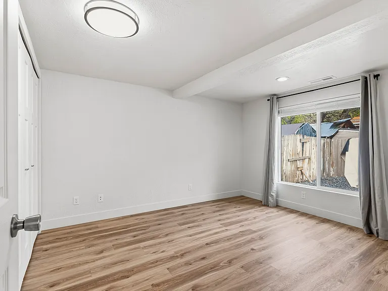 3022 Jefferson Ave — Photo 7
