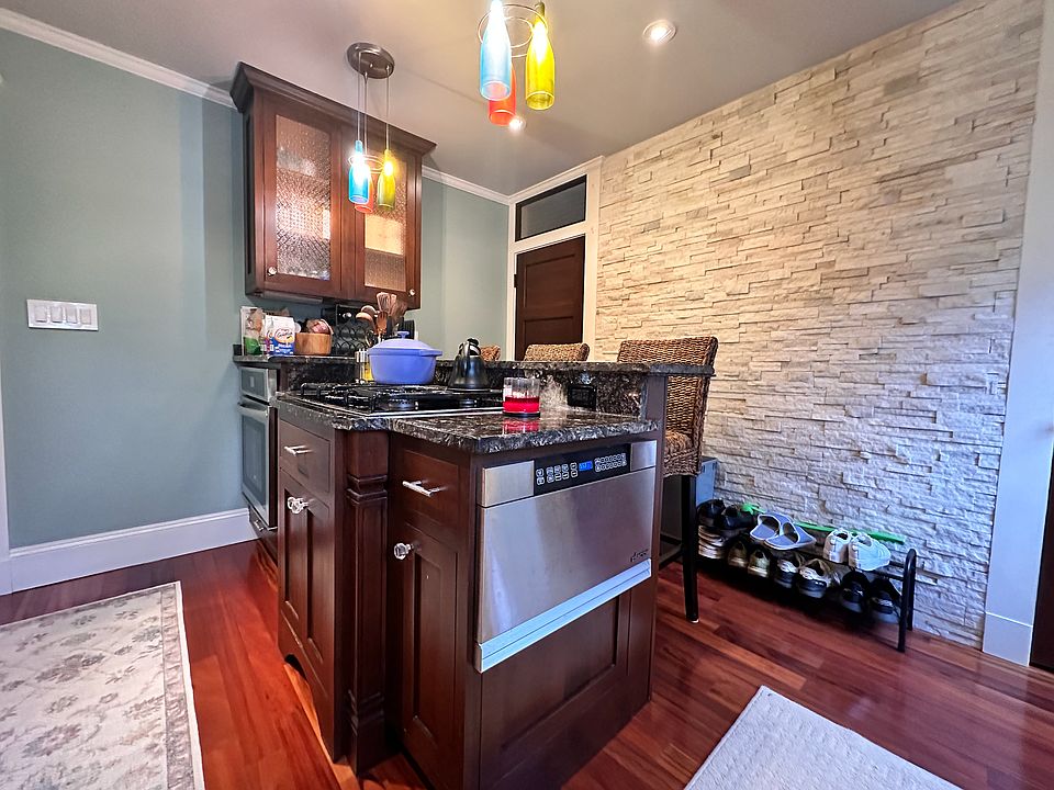 28 Fenno St Quincy MA Zillow