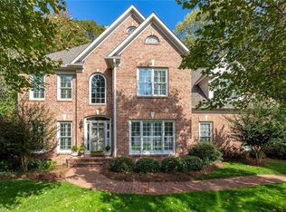 3210 Timberoak Ct, Greensboro, NC 27410