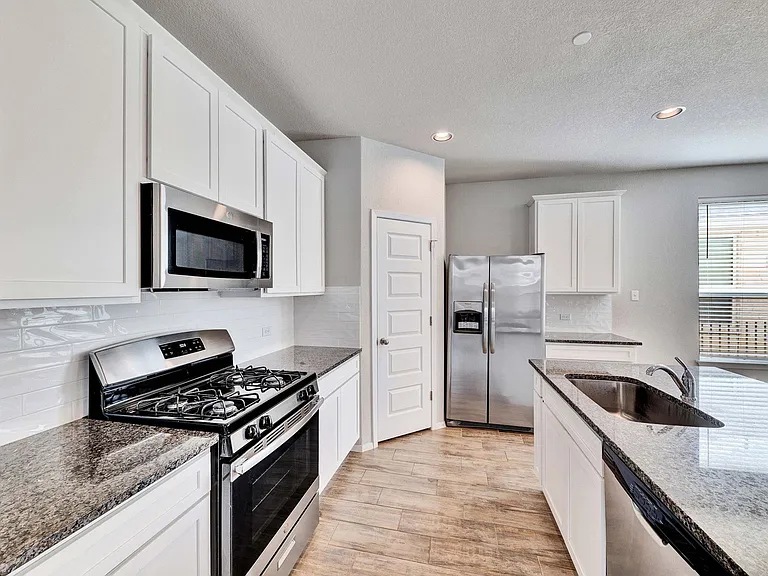 2800 Joe Dimaggio Blvd #98 — Photo 33