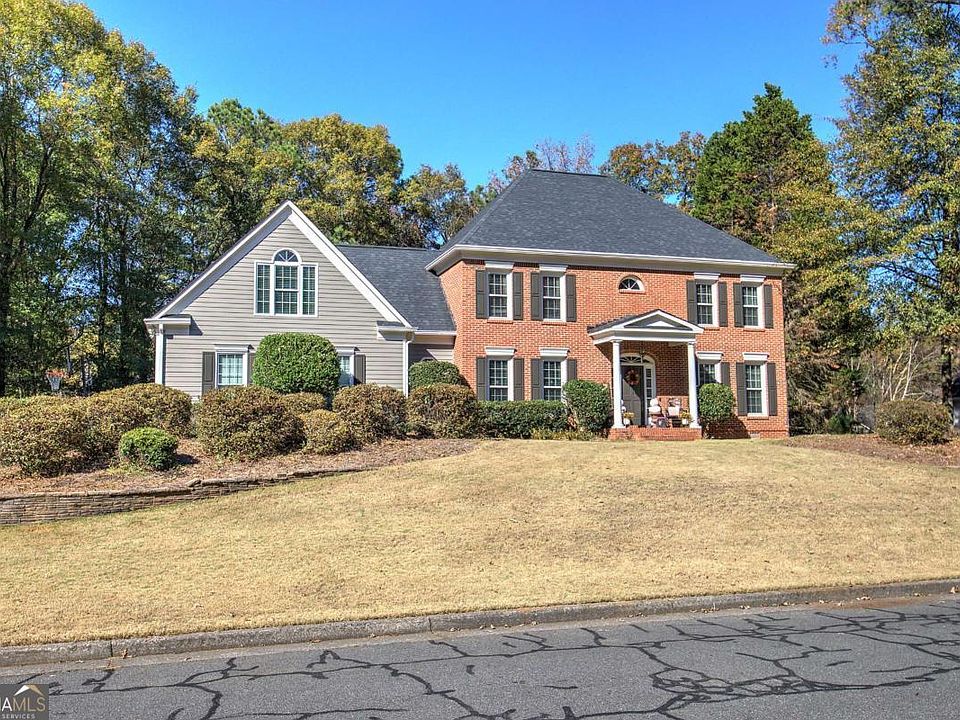 1st image of 4 Buckingham Ct