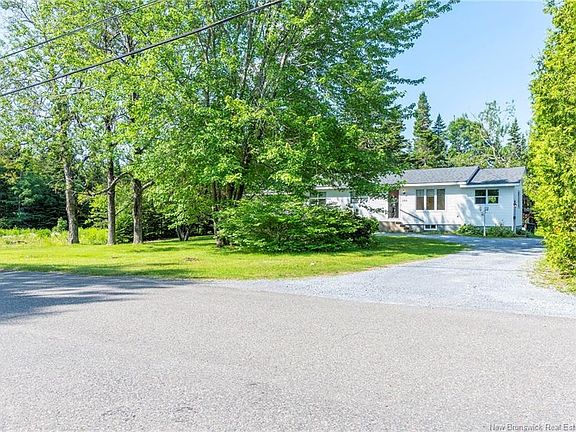 2nd image of 190 Norris Rd