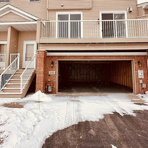 20048 Heritage Dr — Photo 2