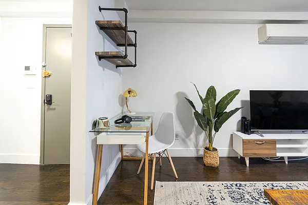 Rented by Finest Furnished LLC | media 3