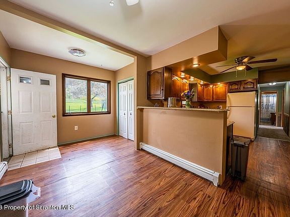 4th image of 1022 Edella Rd