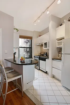 Sold by Corcoran | media 7