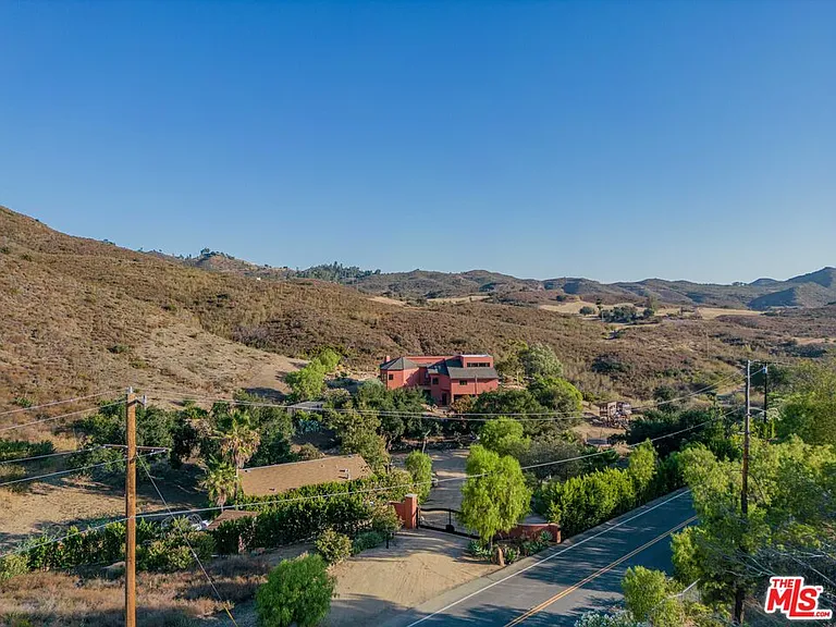 34136 Mulholland Hwy — Photo 70