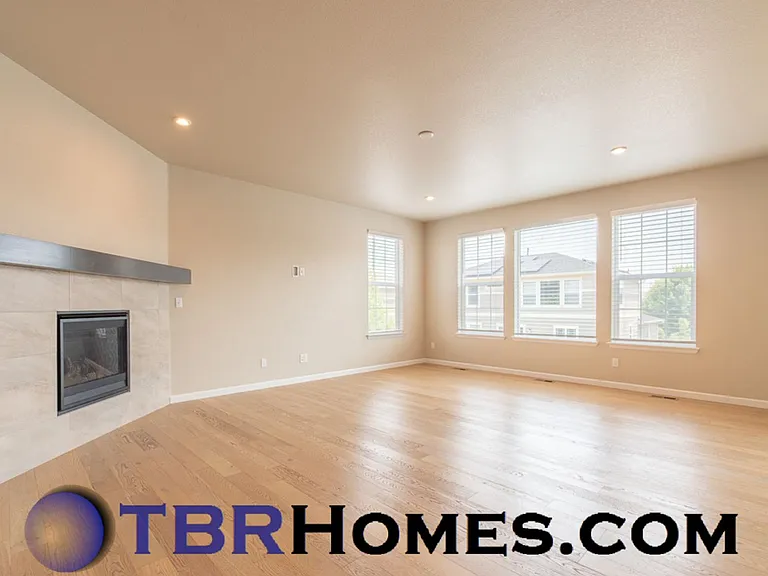 9521 Market Dr — Photo 6
