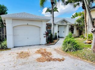 11835 SW 102nd St #1, Miami, FL 33186