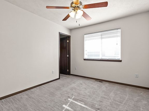 5th image of 2525 Dorian Dr
