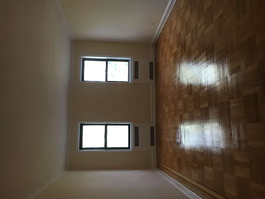 Rented by Zuz Realty | media 4