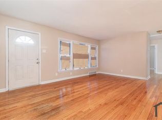 2038 Wilbert Dr, Saint Louis, MO 63136