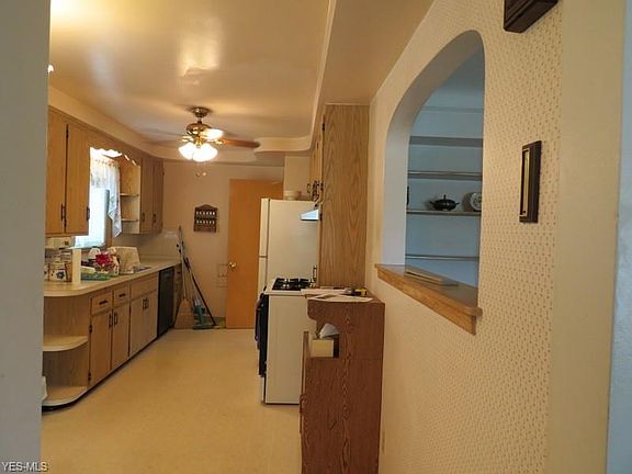 2nd image of 15411 Louis Ave