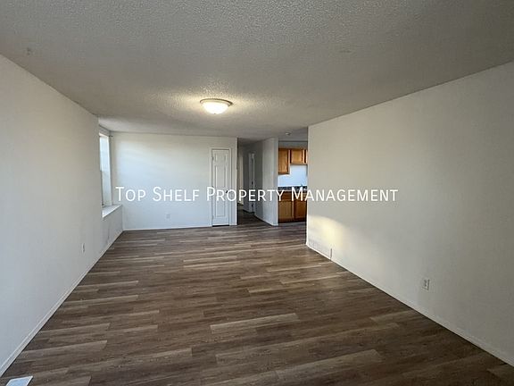 2nd image of 1513 Des Moines St APT 3