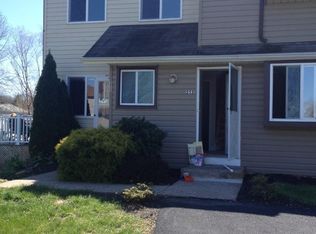 250 Danielle Dr, Harleysville, PA 19438