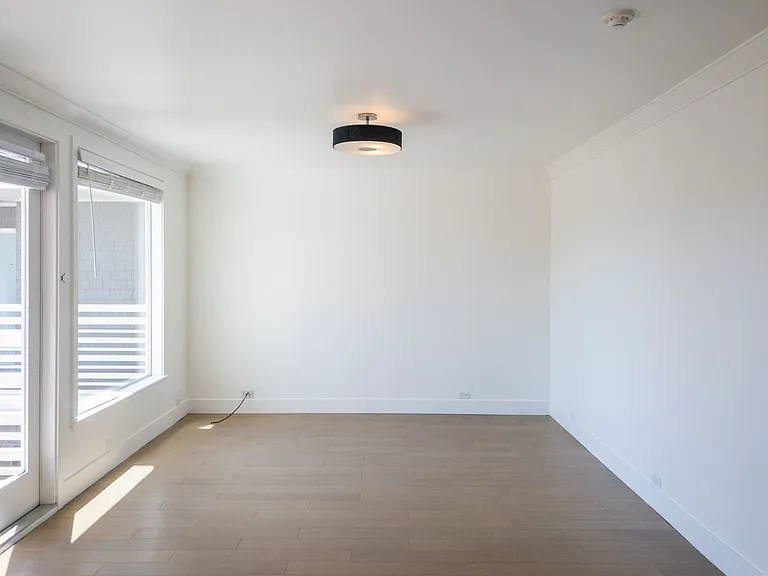 77 Bulkley Ave #12 — Photo 5