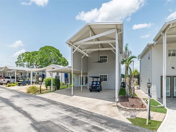 220 Saint George Dr, Davenport, FL 33837