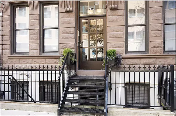 Rented by Compass | media 18