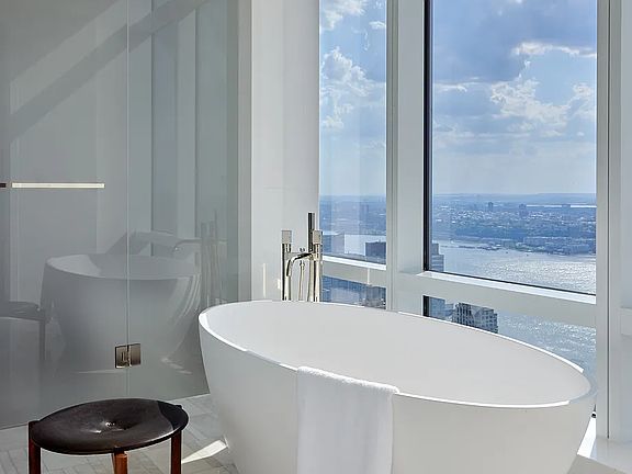 4th image of 200 Amsterdam Ave #Penthouse 1